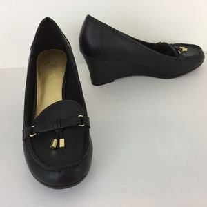 Chaps Leather Black wedges 8.5 B 20